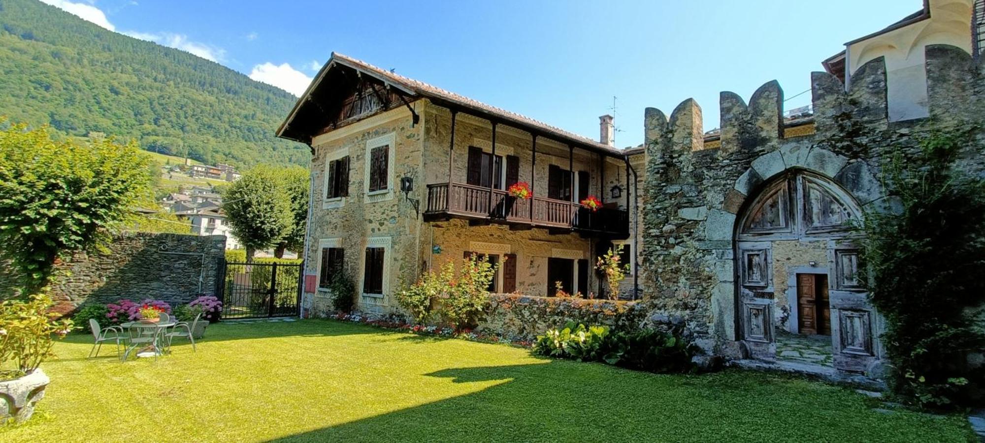 Palazzo Juvalta Teglio